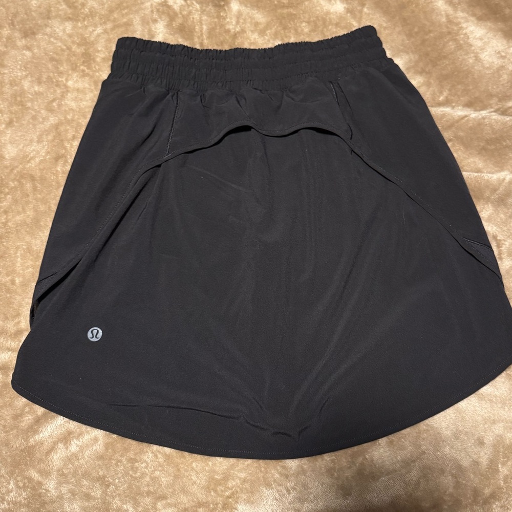 Lululemon Hotty Hot Skirt size 4 - Picture 2 of 9